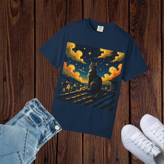 Night Owl Cat T-Shirt - Vintage Style, Cozy Tee for Cat Lovers